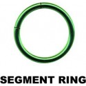 Piercing anneau segment teton arcade tragus acier vert