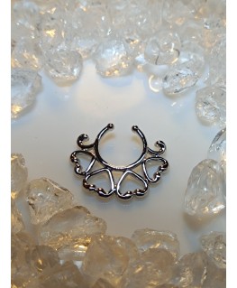 faux piercing téton couronne de fleur